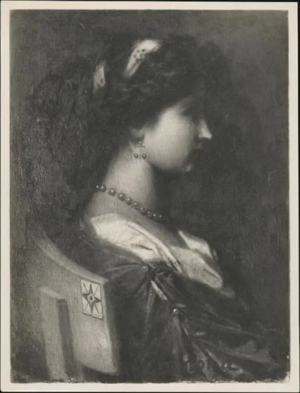 Busto di donna di profilo